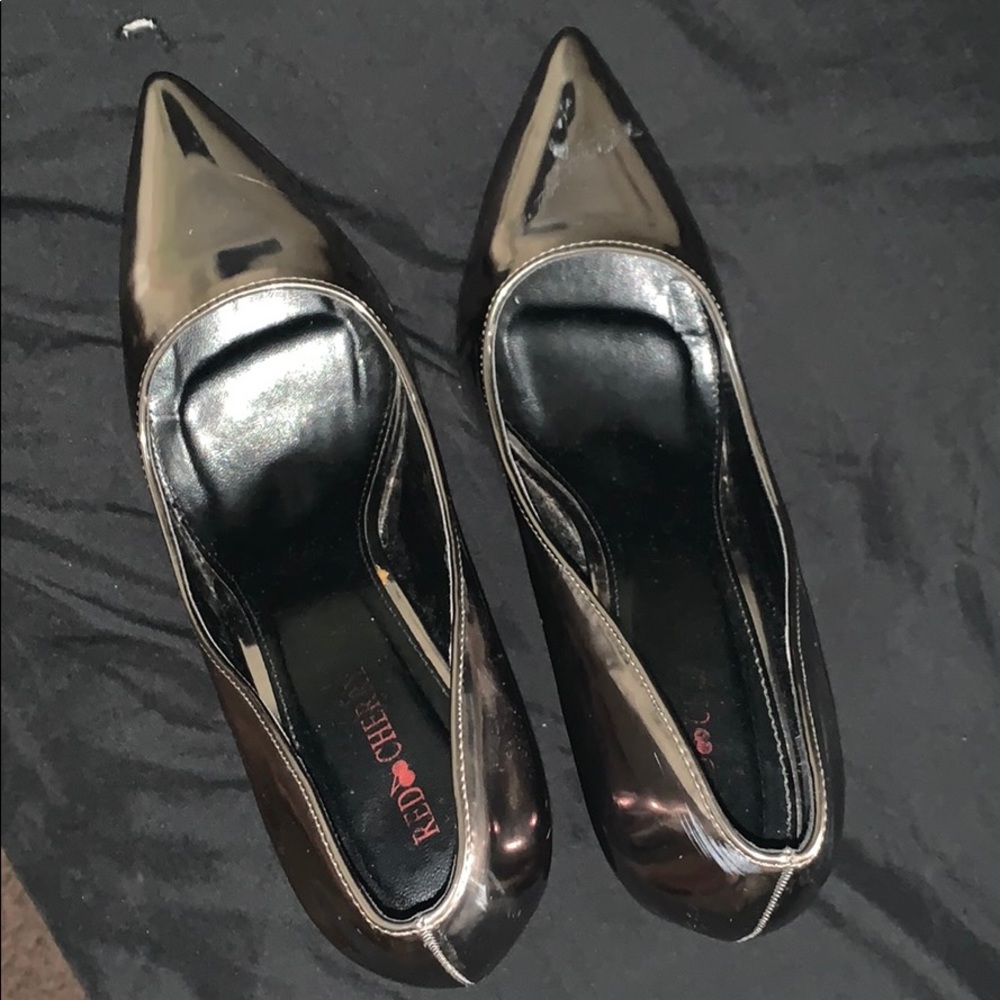 Silver Heels - image 1
